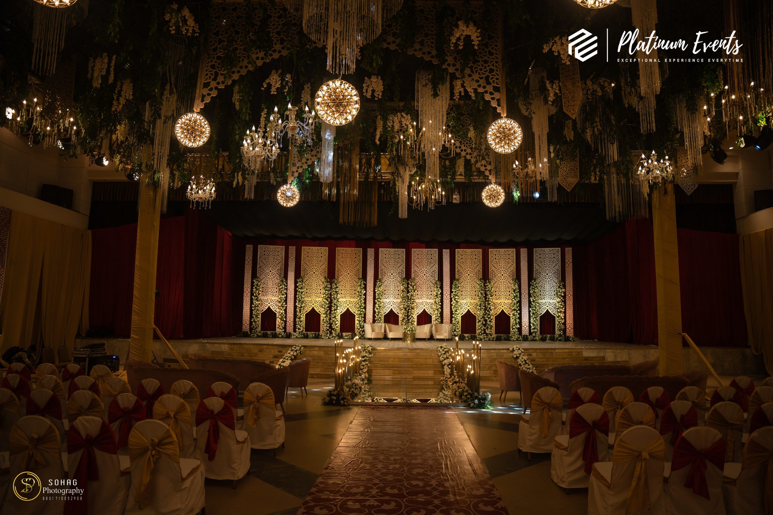 By combining red and two shades of beige platinum events (16)